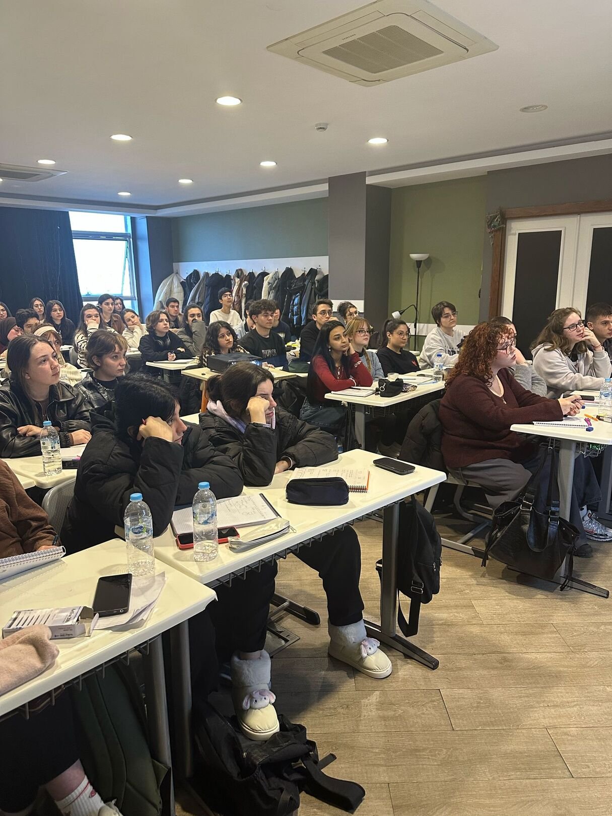 WhatsApp Image 2025-03-17 at 21.05.22 (2)