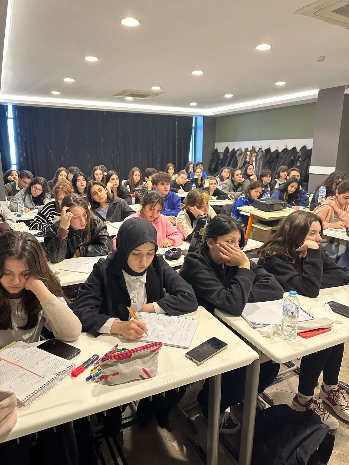 WhatsApp Image 2025-03-17 at 21.05.23 (3)